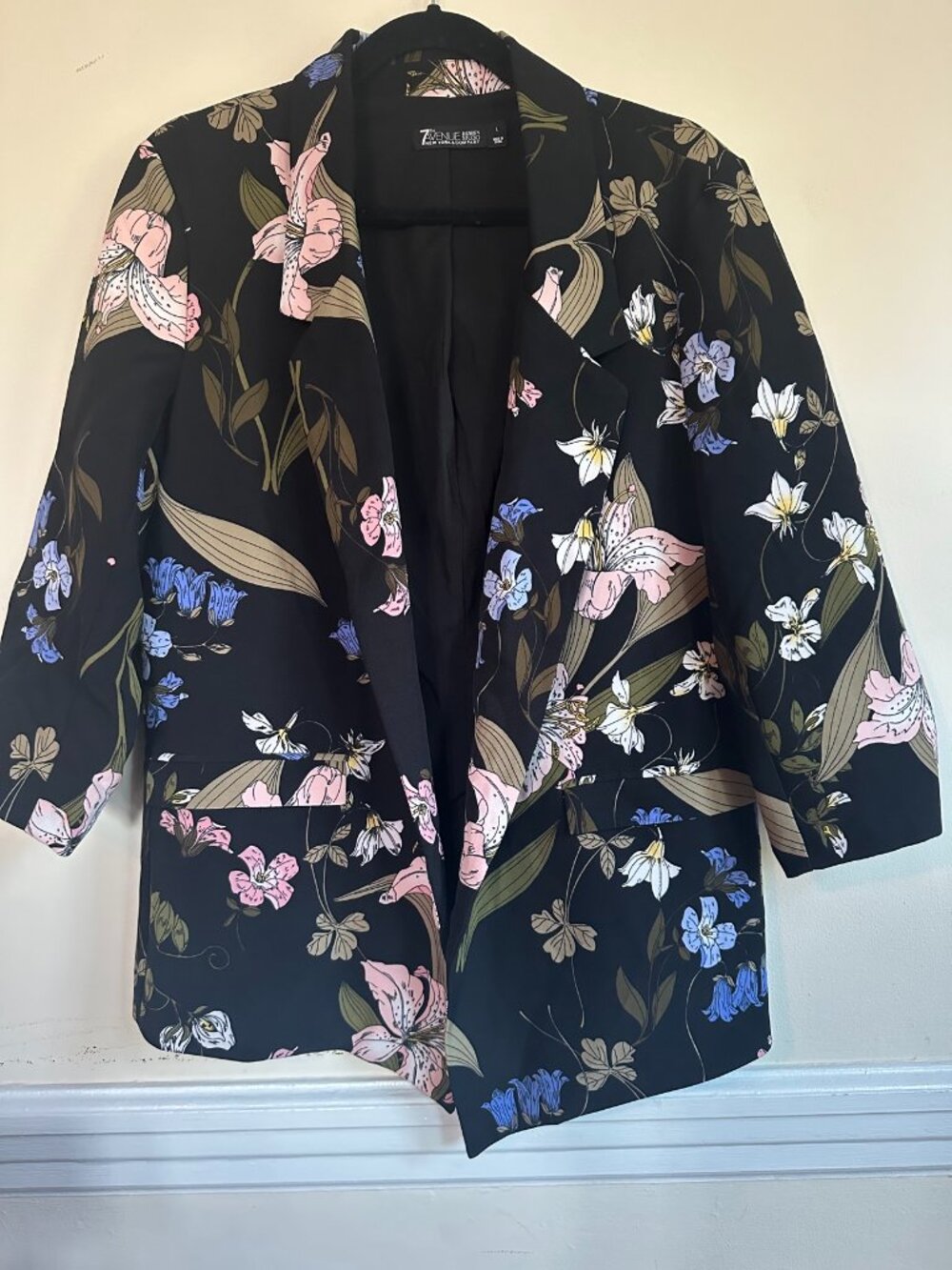 7th Avenue New York & Company Black Floral Blazer Size Large